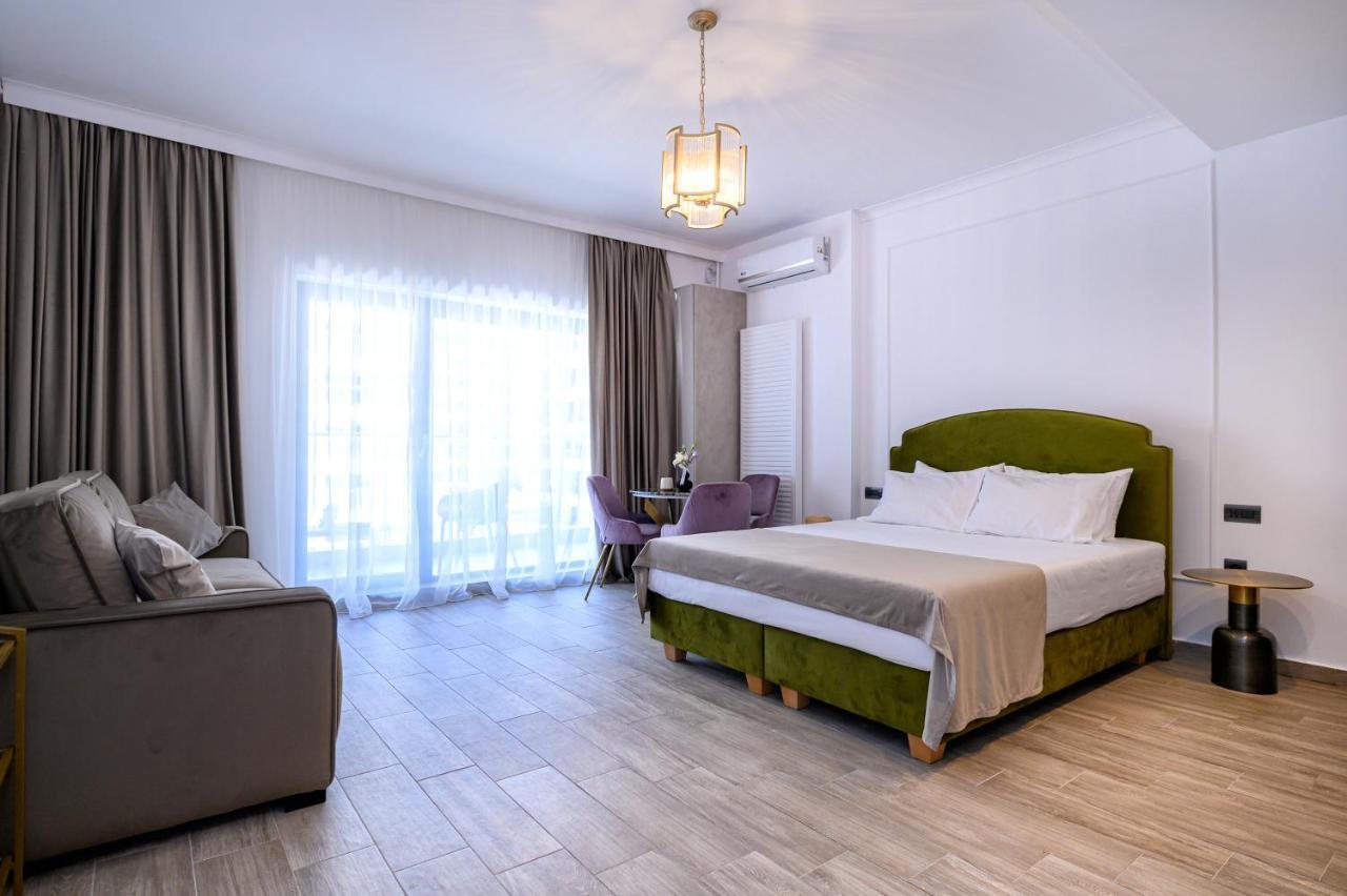 Black Pearl Loft Mamaia Exterior photo
