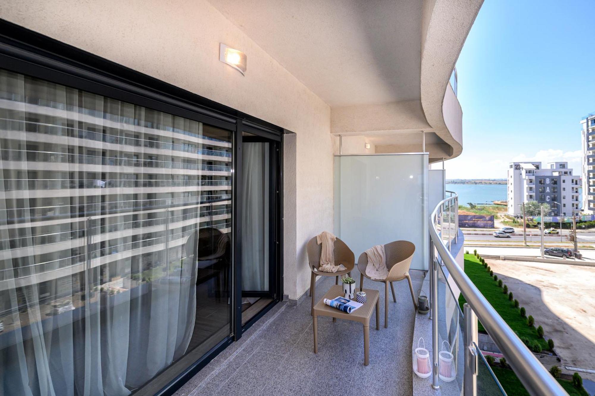 Black Pearl Loft Mamaia Exterior photo