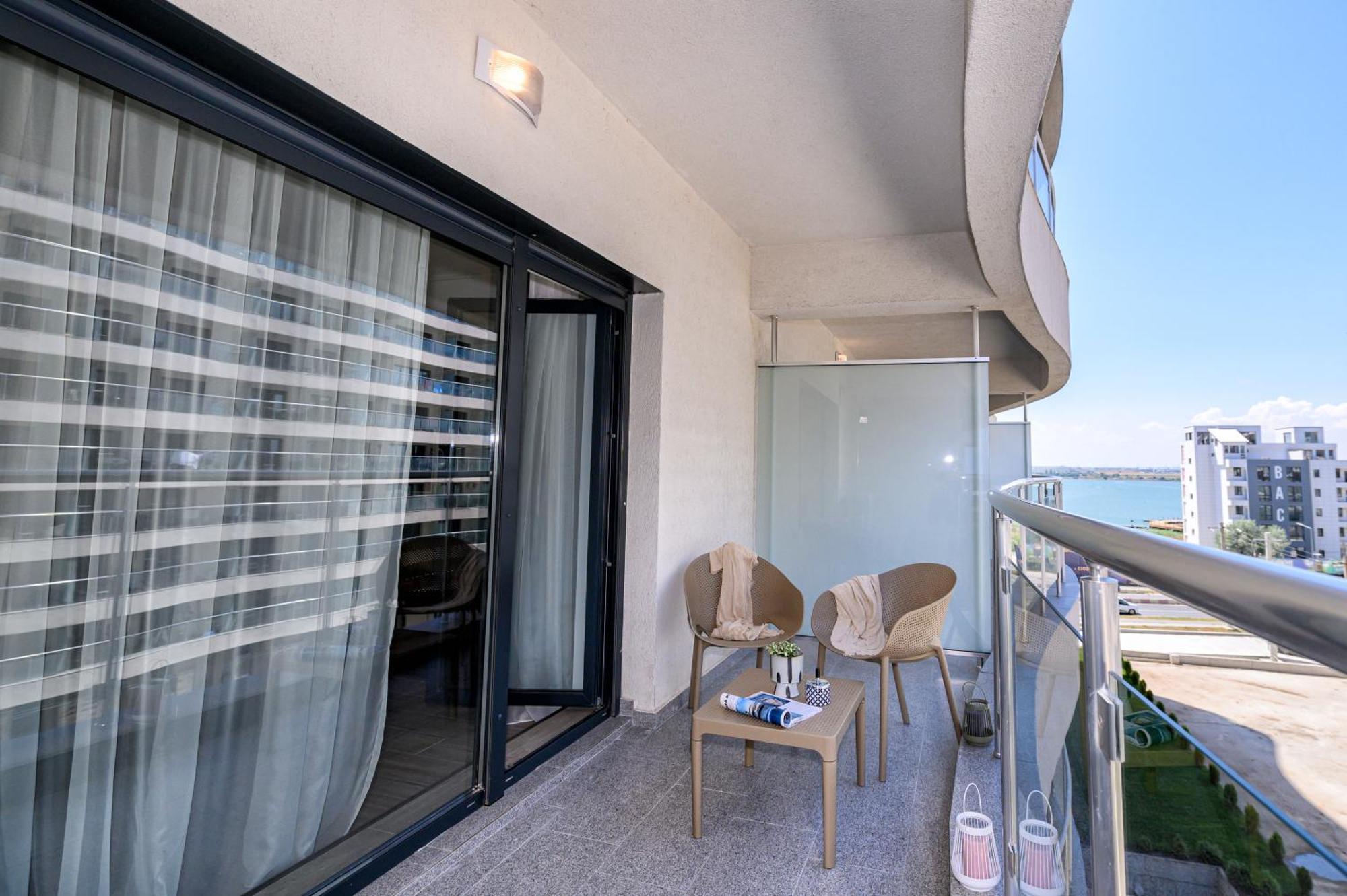Black Pearl Loft Mamaia Exterior photo